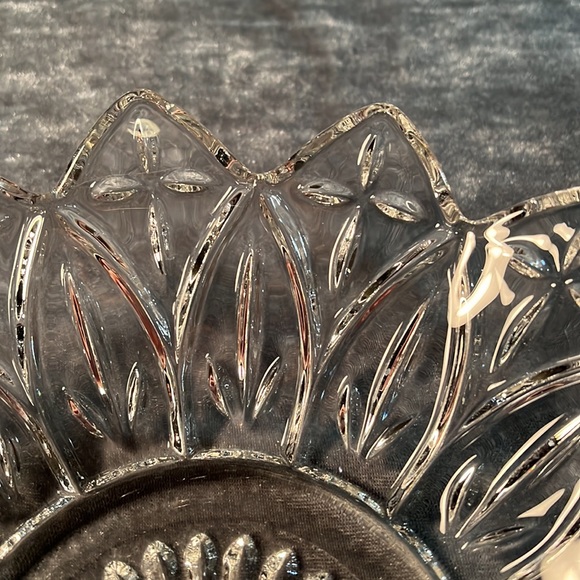 VTG Glass Bowl - Picture 4 of 5